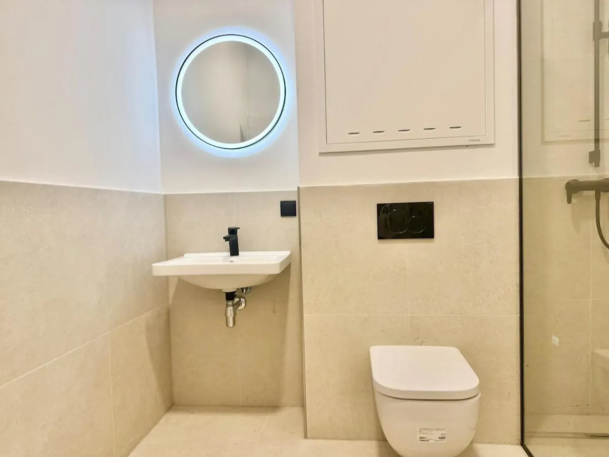 דירות וינה Modern Studio With Free Parking