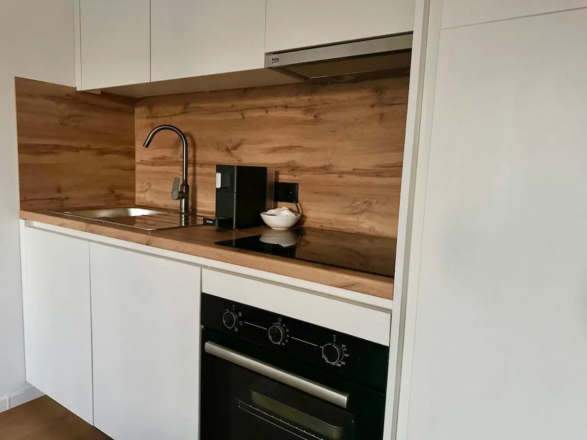 דירות וינה Modern Studio With Free Parking